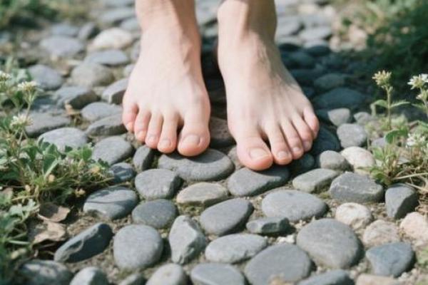 揭秘脚趾长短与命运的秘密：你脚上的故事！