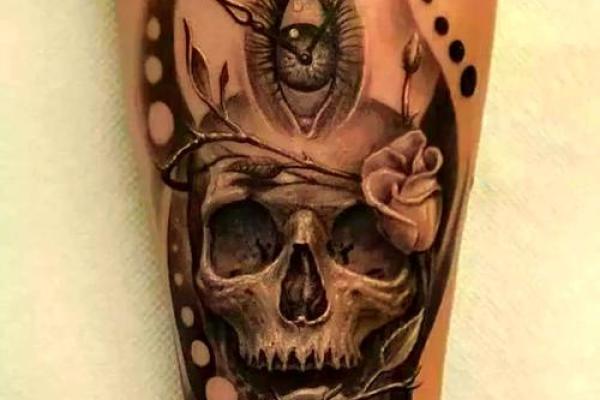 土命者的纹身选择：如何通过纹身展现个性与命理的完美结合