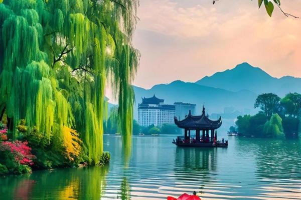 杭州西湖：人间天堂的神秘魅力与自然之美