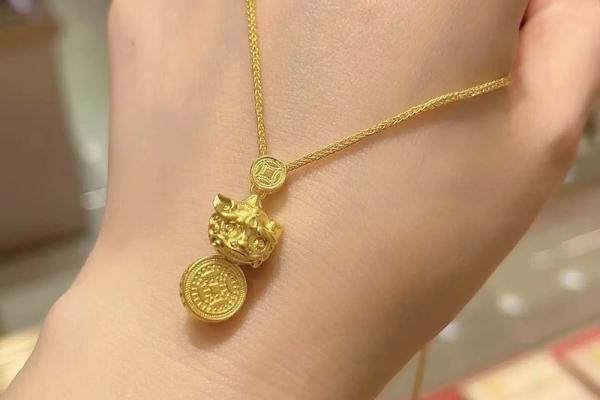 金命缺水人士适合佩戴的首饰,助你增运招财! 金命缺水人士适合佩戴的首饰,助你增运招财!