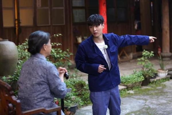 1984年命男:探索他们在生活中的独特魅力与挑战 1984年命男:探索他们在生活中的独特魅力与挑战