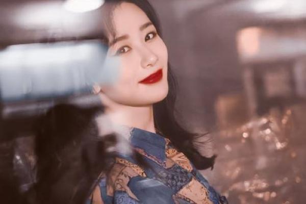 探秘苦命女人：命理解析与心灵救赎之路